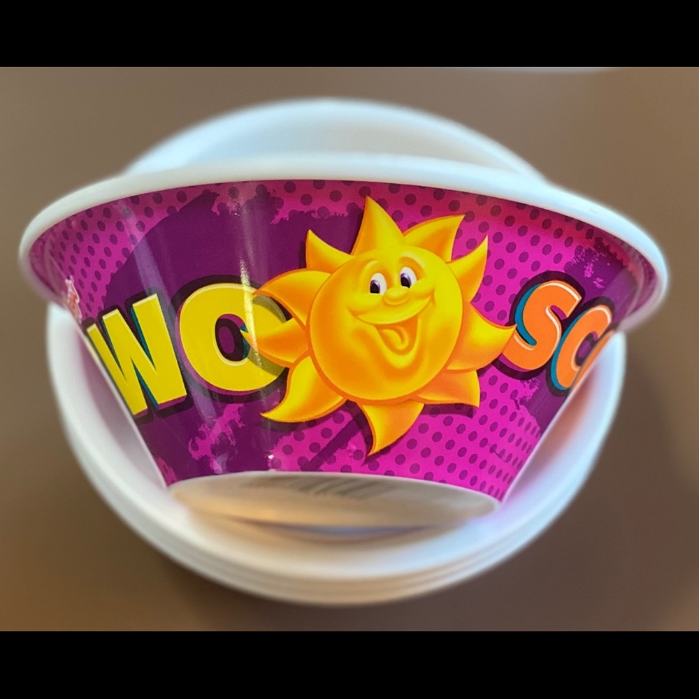 Kellogg’s Raison Bran Two Scoops Plastic Bowl